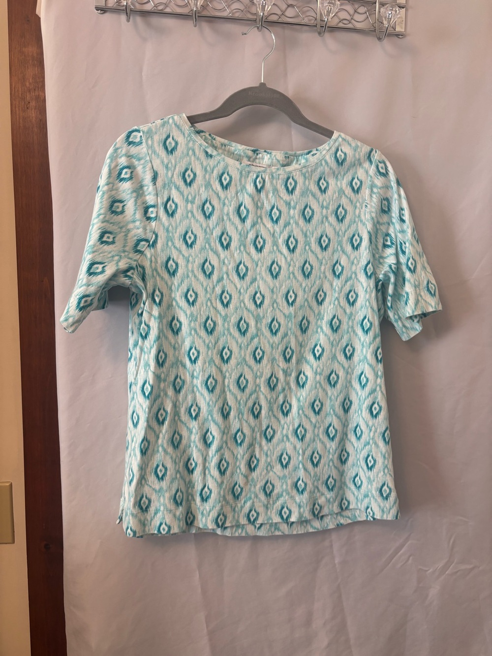 Women’s  Light Teal Patterned Short Sleeve Top
